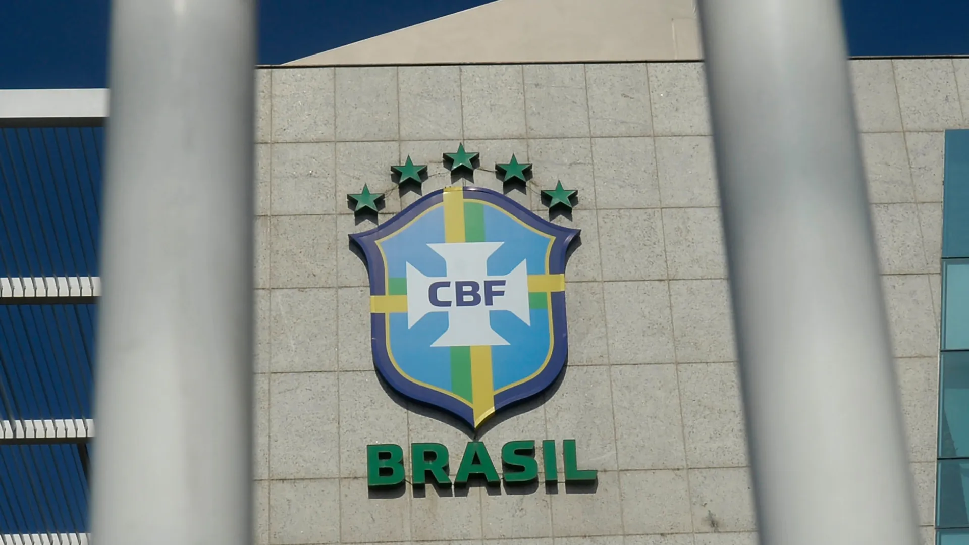 CBF deu 'mesada' de R$ 100 mil para Coronel Nunes, que assinou acordo para manter Ednaldo
