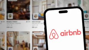 Airbnb quer ser 'superapp de viagem' e lança reservas de serviços como personal trainer e cabeleireiro